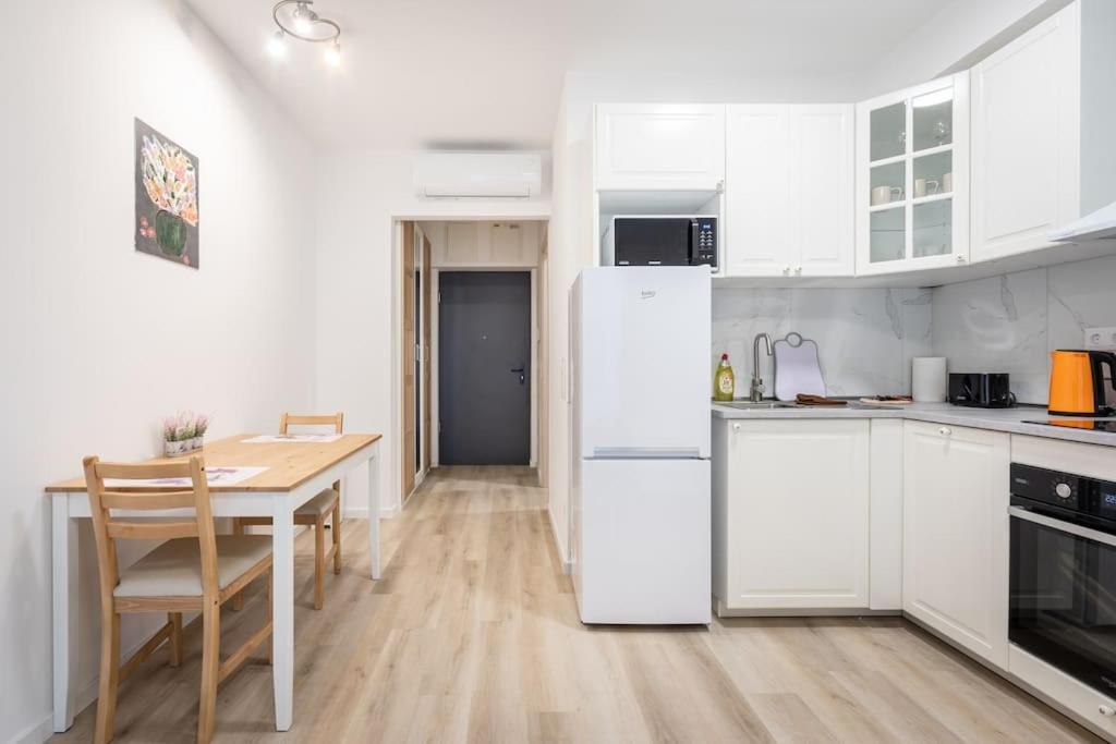 Oaks Studio With Balcony ブダペスト エクステリア 写真