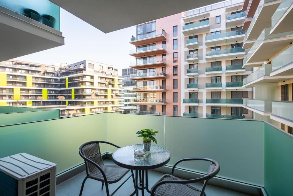 Oaks Studio With Balcony ブダペスト エクステリア 写真
